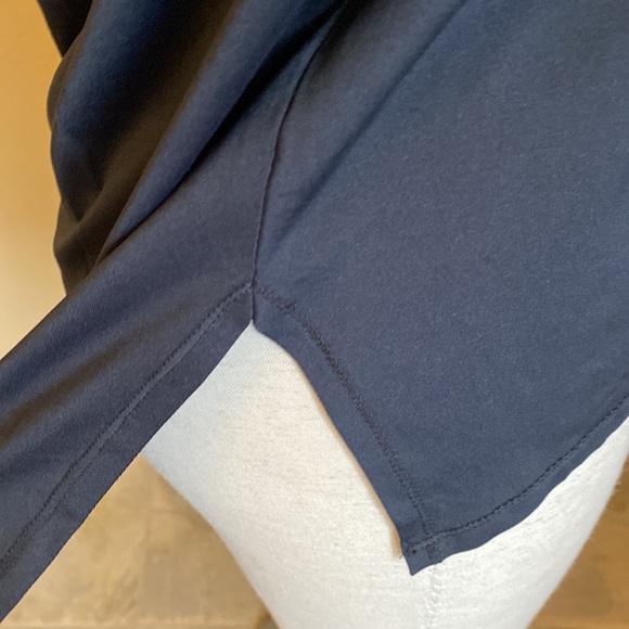 Black Performance Active Top - Picture 8 of 15